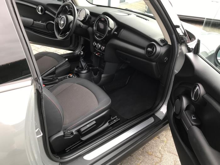 Mini Mini 1.2 12V One Occasion (2017, Light, Metallic, Silver grey, Bright)