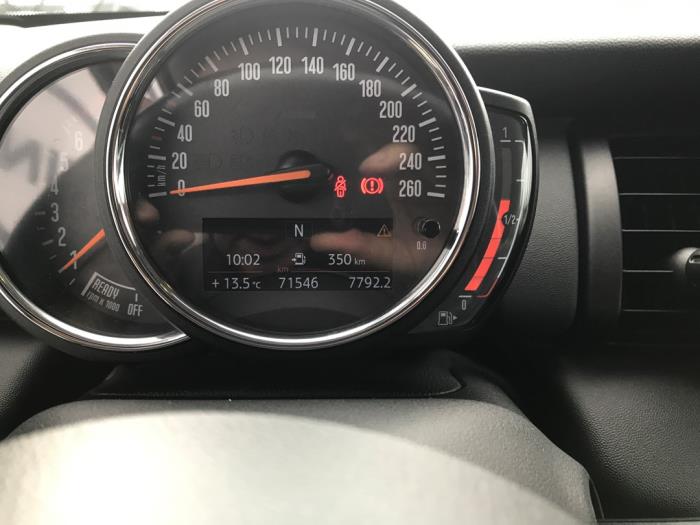 Mini Mini 1.2 12V One Occasion (2017, Light, Metallic, Silver grey, Bright)