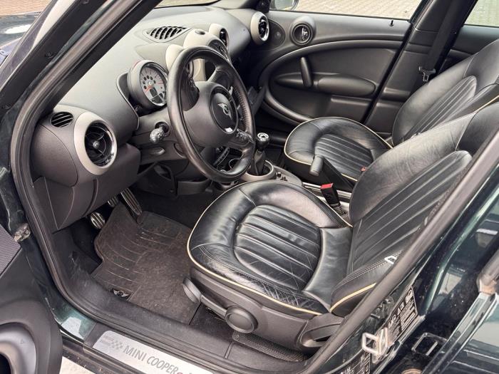 Mini Countryman 2.0 Cooper SD 16V ALL4 Schrottauto (2012, Dunkel, Metallic, Grün)