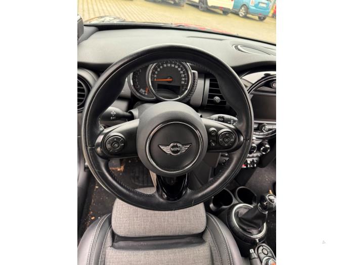 Mini Mini 1.2 12V One Épave (2017, Métallisé, Noir)