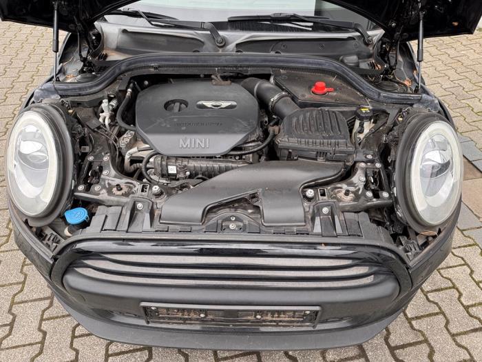 Mini Mini 1.2 12V One Épave (2017, Métallisé, Noir)