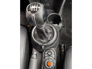 Mini Mini 1.2 12V One Épave (2017, Métallisé, Noir)