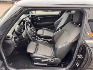 Mini Mini 1.2 12V One Épave (2017, Métallisé, Noir)