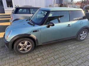 Mini Mini 1.6 16V One Vehículo de desguace (2002, Metálico, Verde)