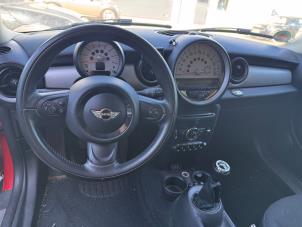 Mini Mini 1.6 16V One Vehículo de desguace (2012, Rojo)