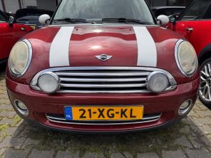Mini Mini 1.6 16V Cooper Vehículo de desguace (2007, Oscuro, Metálico, Rojo)