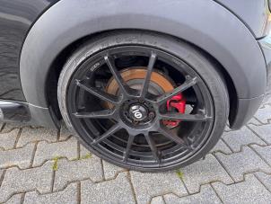 Mini Mini 1.6 16V John Cooper Works Épave (2011, Métallisé, Noir)