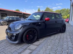 Mini Mini 1.6 16V John Cooper Works Épave (2011, Métallisé, Noir)