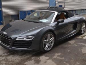 Audi R8 Spyder 5.2 V10 40V FSI  (Rozbiórka)