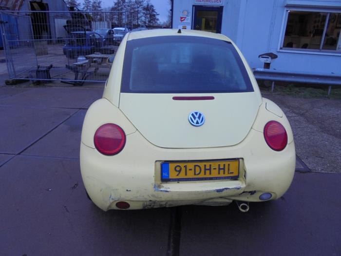 Volkswagen New Beetle 2.0 Salvage vehicle (1999, Yellow)