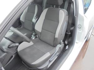 Peugeot 207/207+ 1.4 Vehículo de desguace (2007, Gris)
