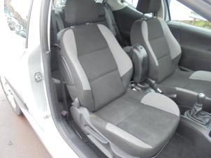 Peugeot 207/207+ 1.4 Vehículo de desguace (2007, Gris)