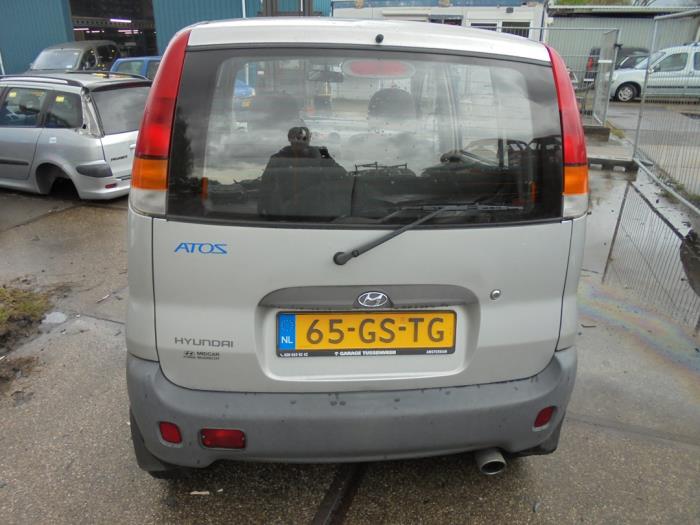Hyundai Atos 1.0 12V Vehículo de desguace (2001, Gris)