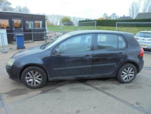 Volkswagen Golf V 1.6 FSI 16V Épave (2006, Noir)