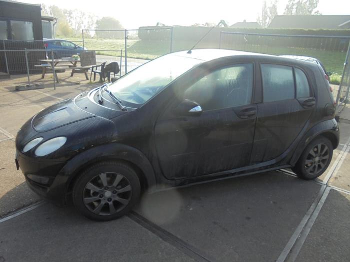 Smart Forfour 1.3 16V Samochód złomowany (2005, Czarny)