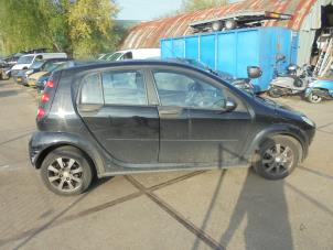 Smart Forfour 1.3 16V Samochód złomowany (2005, Czarny)