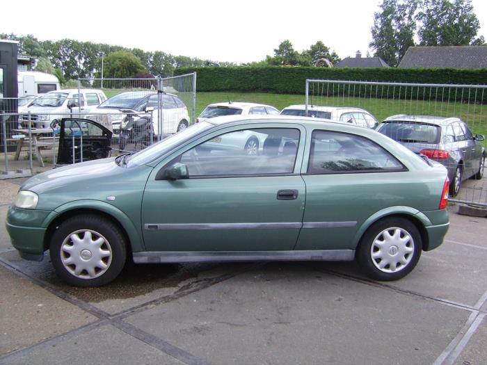 Opel Astra G 1.6 Skrotfordon (1999, GROEN)
