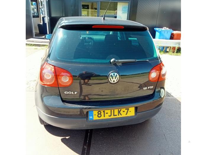 Volkswagen Golf V 1.6 FSI 16V Vehículo de desguace (2006, Negro)