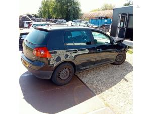 Volkswagen Golf V 1.6 FSI 16V Vehículo de desguace (2006, Negro)
