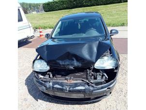 Volkswagen Golf V 1.6 FSI 16V Vehículo de desguace (2006, Negro)