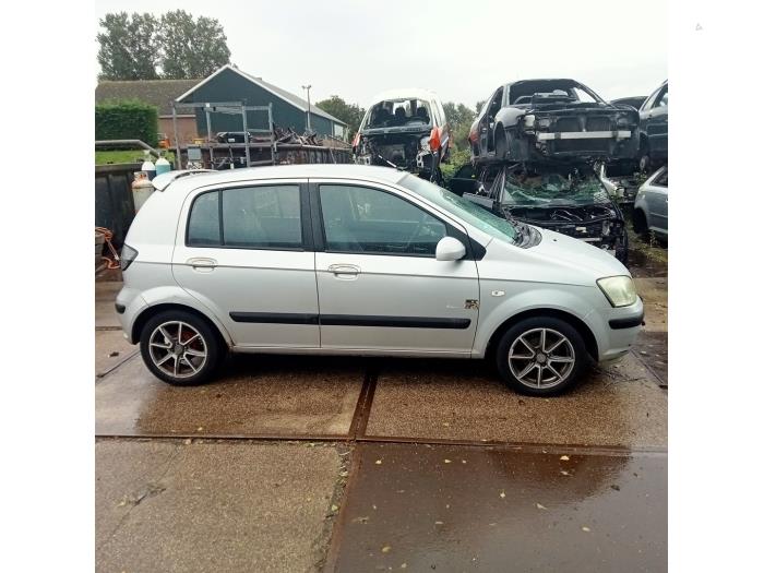 Hyundai Getz 1.3i 12V Samochód złomowany (2004, Szary)