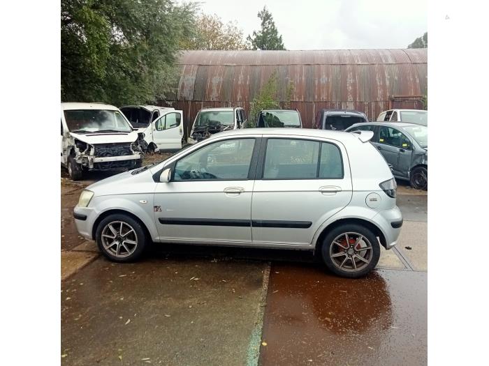 Hyundai Getz 1.3i 12V Samochód złomowany (2004, Szary)