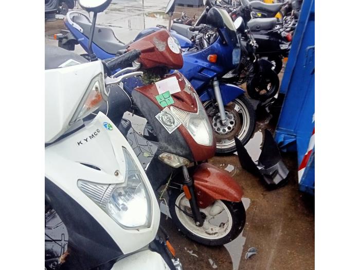 Kymco Agility Skuter (Samochód złomowany, 2012, Granit)