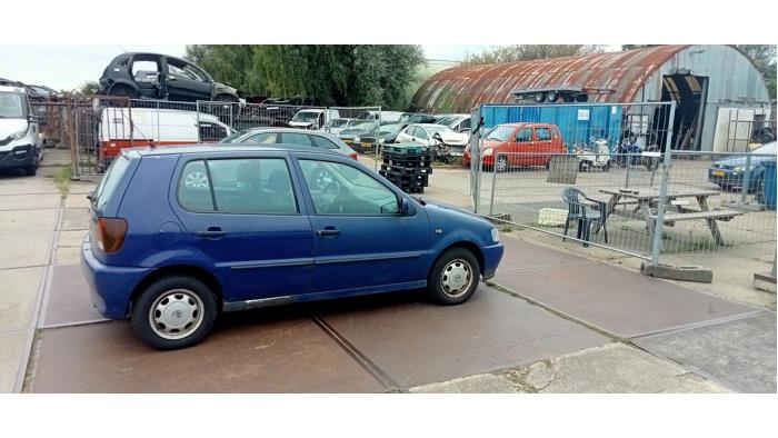 Volkswagen Polo III 1.6i 75 Épave (1997, Bleu)