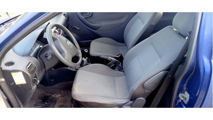 Opel Corsa C 1.2 16V Épave (2004, Bleu)