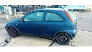 Opel Corsa C 1.2 16V Épave (2004, Bleu)