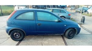 Opel Corsa C 1.2 16V Épave (2004, Bleu)