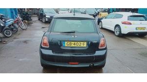 Mini Mini 1.4 16V One Samochód złomowany (2007, Czarny)