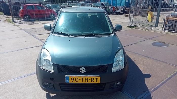 Suzuki Swift 1.3 VVT 16V  (Rozbiórka)
