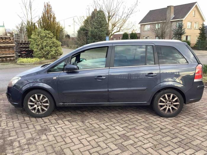 Opel Zafira 2.2 16V Direct Ecotec Salvage vehicle (2007, Gray)