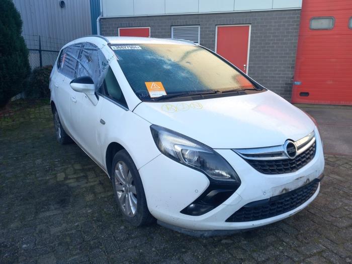 Opel Zafira Tourer 2.0 CDTI 16V 130 Ecotec Samochód złomowany (2014, Bialy)