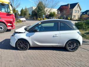 Opel Adam 1.4 16V Épave (2017, Blanc)