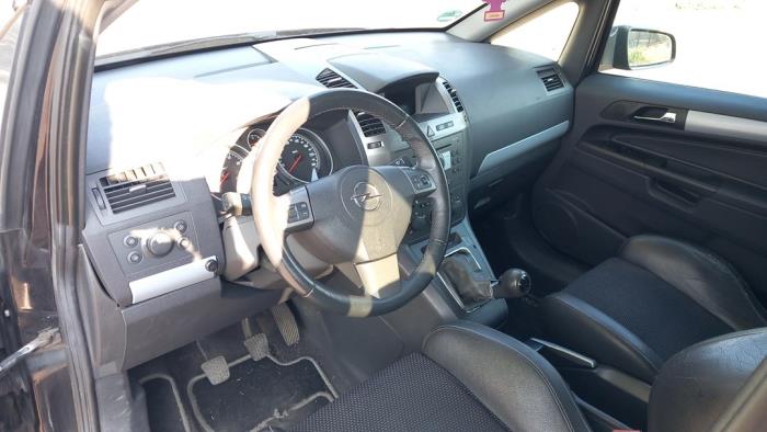 Opel Zafira B 05- Schrottauto (2006, Schwarz)