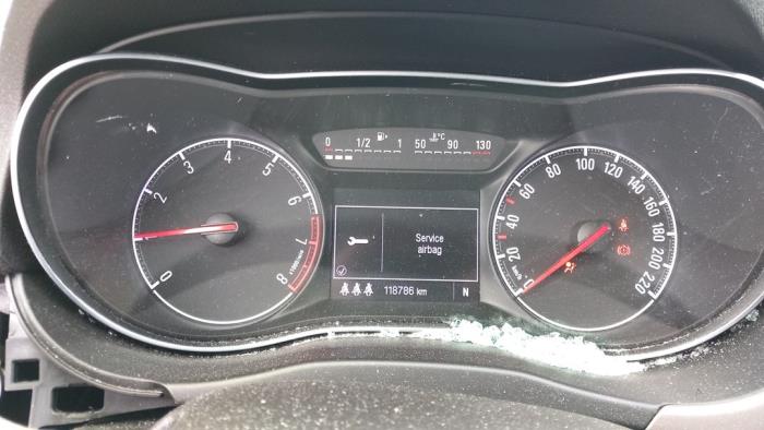 Opel Corsa E 1.4 16V Skrotfordon (2015, BRUIN MUSKAT BRAUN -MUSKAT BRAUN-)