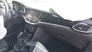 Opel Astra K Sports Tourer 1.4 Turbo 16V Vehículo de desguace (2016, Blanco)