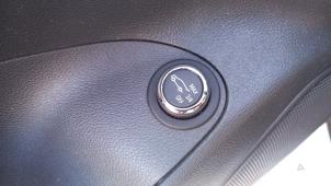 Opel Astra K Sports Tourer 1.4 Turbo 16V Vehículo de desguace (2016, Blanco)