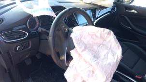 Opel Astra K Sports Tourer 1.4 Turbo 16V Vehículo de desguace (2016, Blanco)