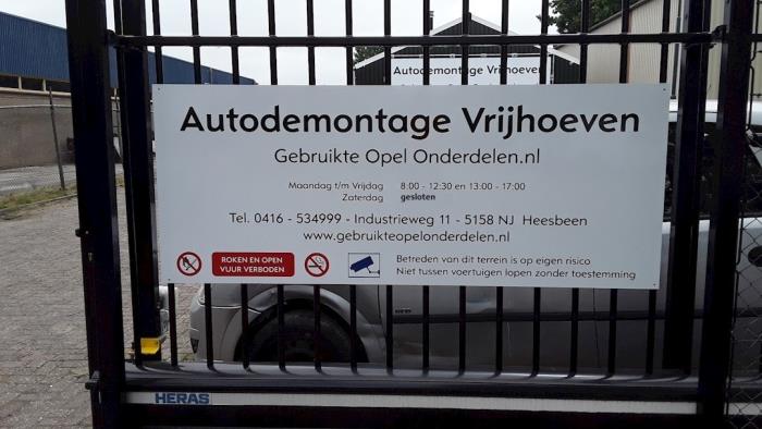 Opel Corsa D 1.2 16V Vehículo de desguace (2012, Gris plateado, Marrón)