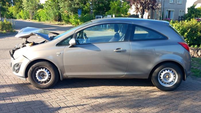 Opel Corsa D 1.2 16V Vehículo de desguace (2012, Gris plateado, Marrón)