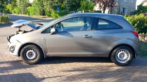 Opel Corsa D 1.2 16V Vehículo de desguace (2012, Gris plateado, Marrón)