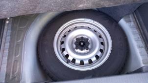 Opel Corsa D 1.2 16V Vehículo de desguace (2012, Gris plateado, Marrón)
