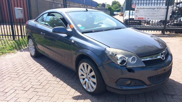 Opel Astra H Twin Top 1.8 16V  (Desguace)