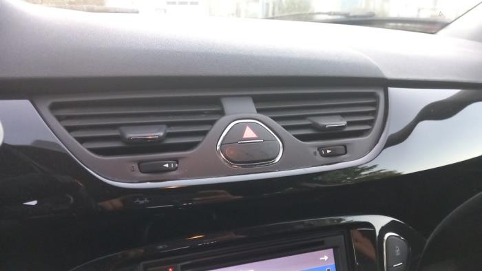 Opel Corsa E 1.3 CDTi 16V ecoFLEX Vehículo de desguace (2015, Gris plateado, Plateado)