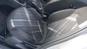Opel Corsa E 1.3 CDTi 16V ecoFLEX Vehículo de desguace (2015, Gris plateado, Plateado)