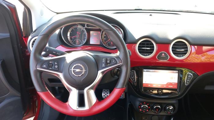 Opel Adam 1.4 16V Bi-Fuel Ecoflex Vehículo de desguace (2015, Rojo)