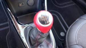 Opel Adam 1.4 16V Bi-Fuel Ecoflex Vehículo de desguace (2015, Rojo)